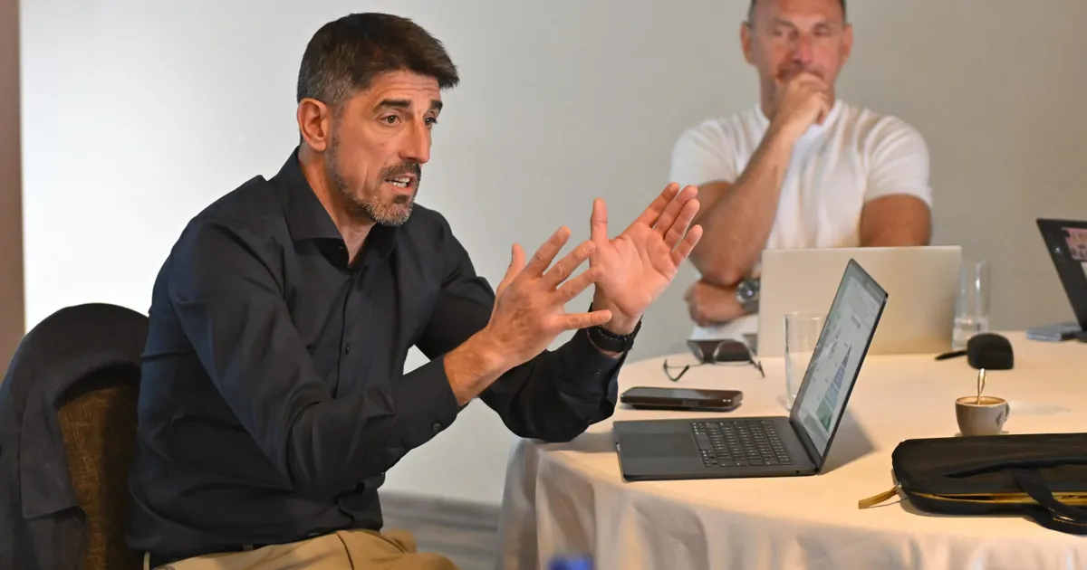 Veljko Paunović održao novo veliko predavanje, podelio iskustvo sa budućim trenerskim nadama