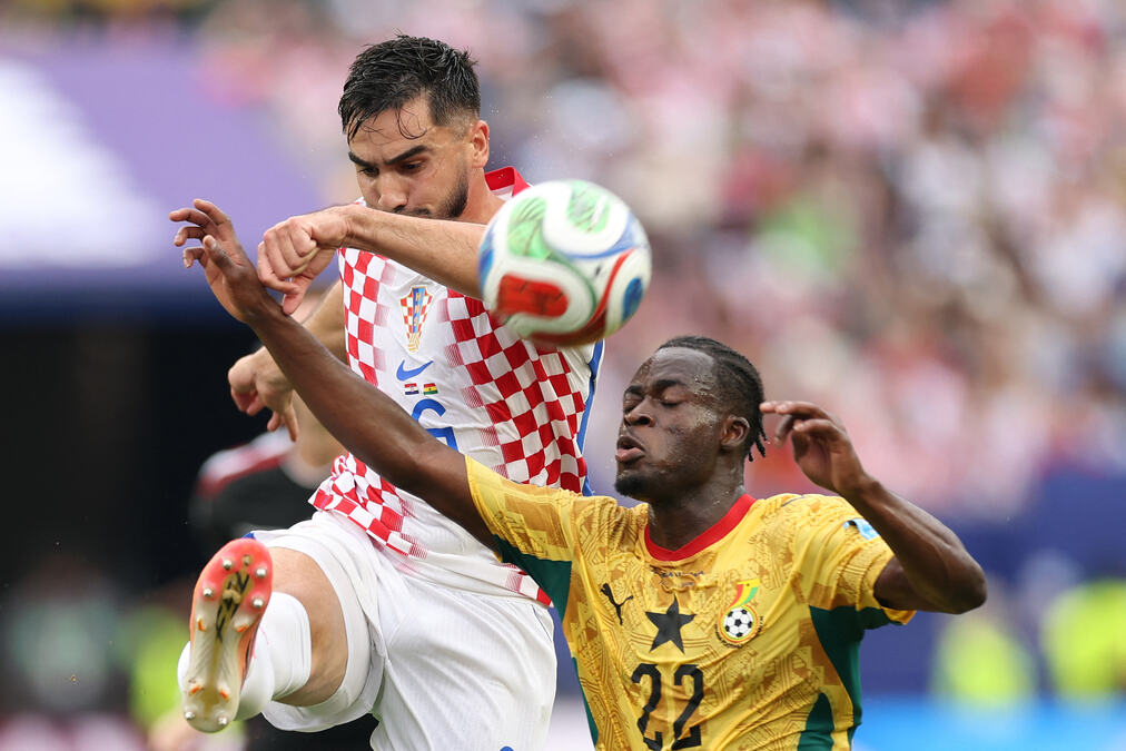 HRVAT STIŽE U SERIJU A! Josip Šutalo napušta Ajaks, evo gde će igrati kao pozajmljen fudbaler!