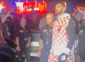 "HRVATSKA MOĆ! UVEK VAS SJE****!" Tompson sa razglasa, titula u rukama, a onda ŠOK PORUKA KOJA ODZVANJA!