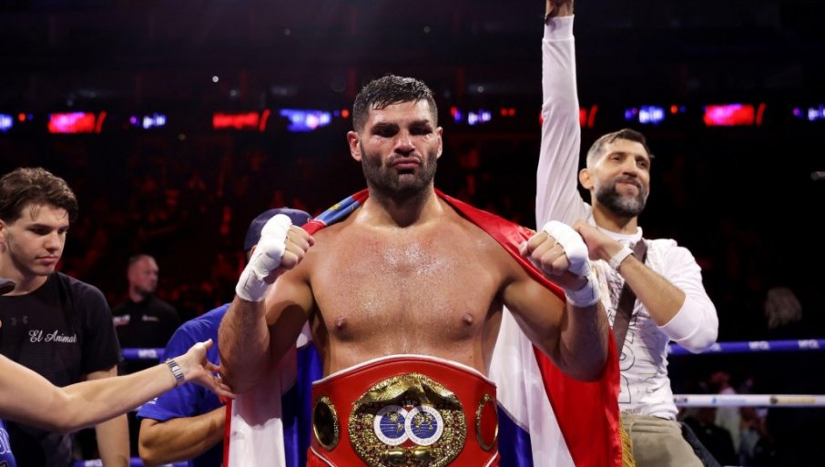 HRGOVIĆ "PATOSIRAO" ENGLEZA! Preživeo nokdaun, napravio preokret i postao svetski šampion!