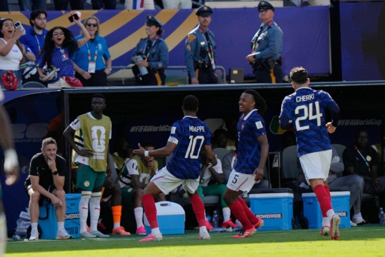 KILIJAN MBAPE ZAPANJIO SVET! Ovo je uradio posle Francuska - Senegal!