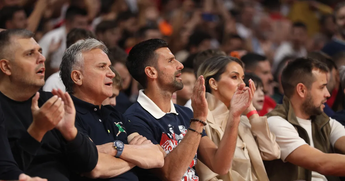 Srđan Đoković na meču Zvezda - Žalgiris nosio poseban sat posećen svom sinu Novaku, vredi bogatstvo