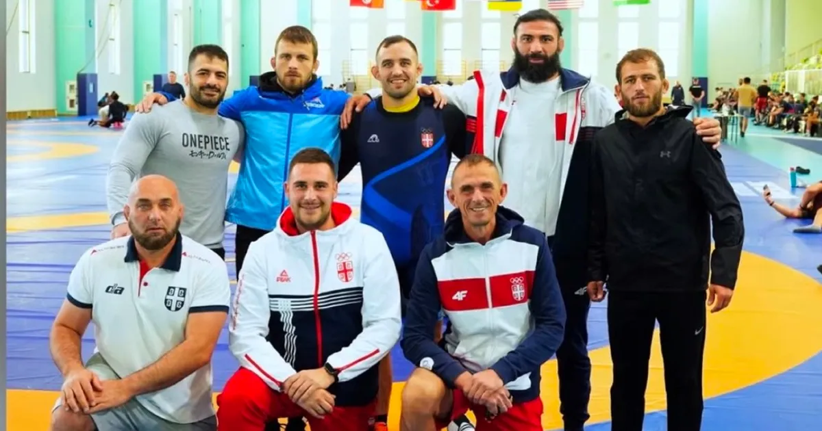 Najbolji srpski rvači otputovali na Svetsko prvenstvo: Oni se bore da donesu medalje našoj zemlji u Astani