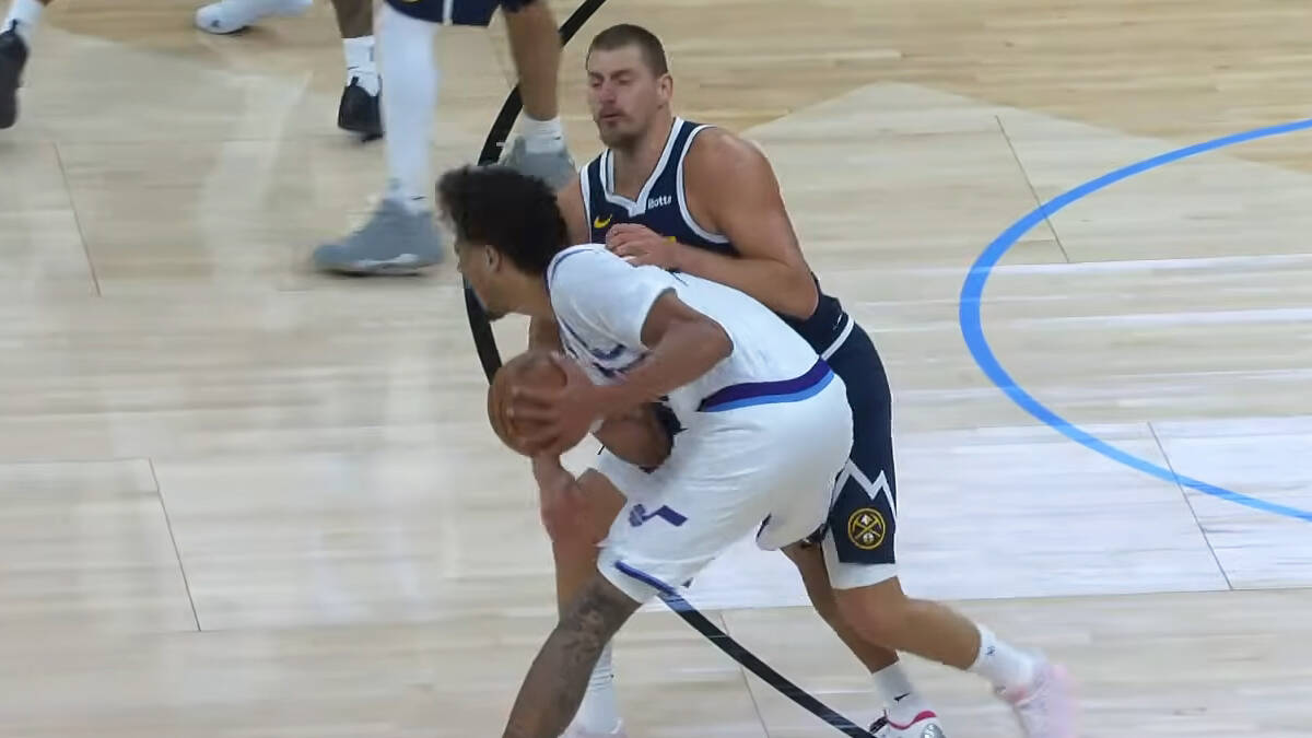 Koga ti udaraš? Jokić pobesneo i zaleteo se na Hejsa, neće više da trpi