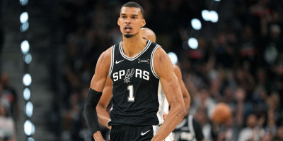 Vembanjama šokirao NBA ligu: Odbio 50 miliona dolara i potpisao istorijski ugovor sa Sparsima!