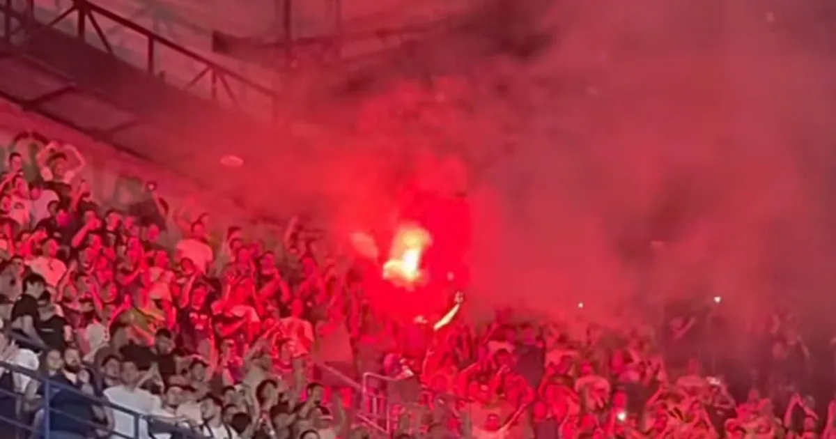 Neviđene scene u Areni posle pobede Medića! Bakljada na tribinama, ovo svet nikada nije do sada video