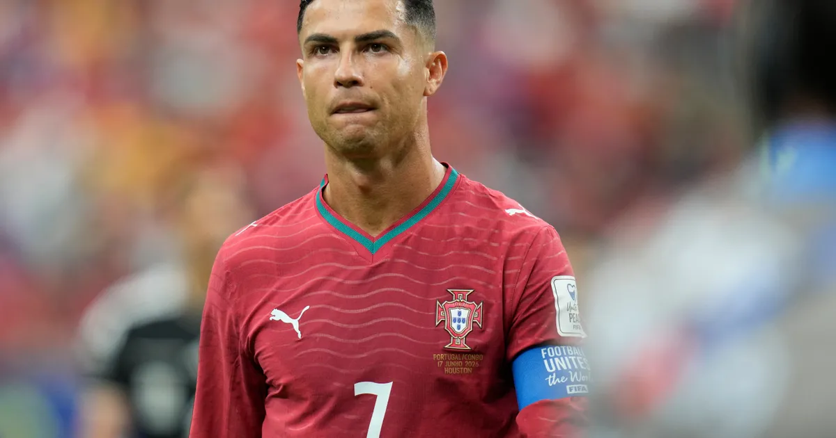 Ronaldo protiv Konga imao poseban dres koji samo petorica mogu da nose na Mundijalu