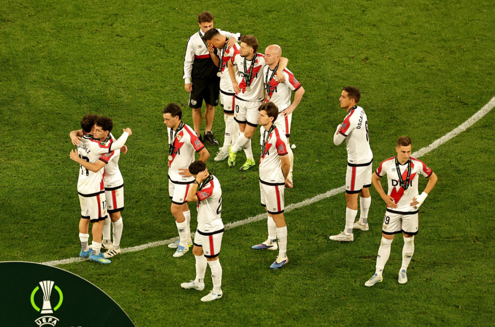 Isterani iz svoje kuće: Finalista UEFA takmičenja, a stadion kao deponija FOTO