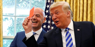 Ljudi, je l' ovo šala?! Tramp hoće da Infantino bude gensek Ujedinjenih nacija, bilo je jasno da se nešto kuva