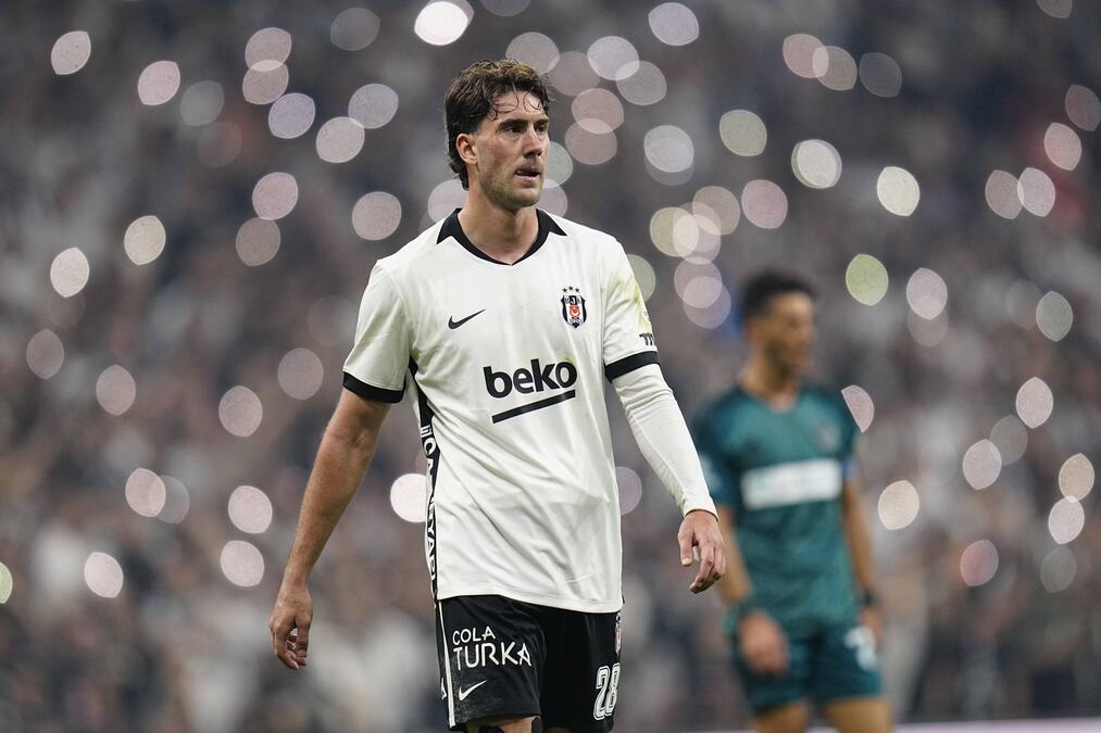 LEGENDARNI SRPSKI GOLGETER STAO NA STRANU VLAHOVIĆA: "Juventus je pogrešio što ga je pustio"!