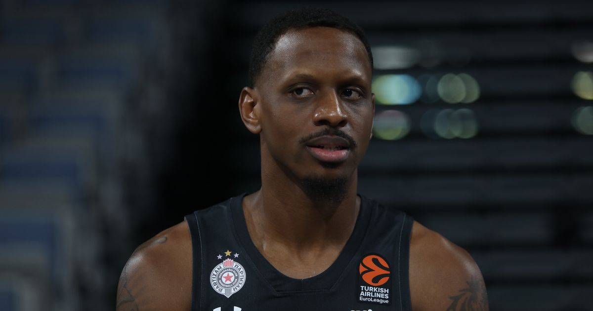 Džejmsa Nanelija pitali da li se vraća u Partizan, odgovorom je izazvao pravu buru