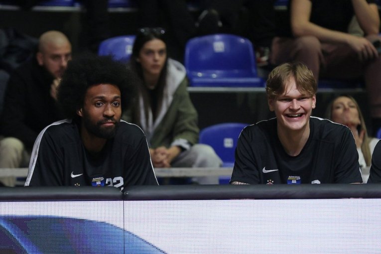 PARTIZAN OSTAO U ŠOKU! Crno-beli jedva čekaju da mu vide leđa, on divljao i popio ozbiljnu kaznu!