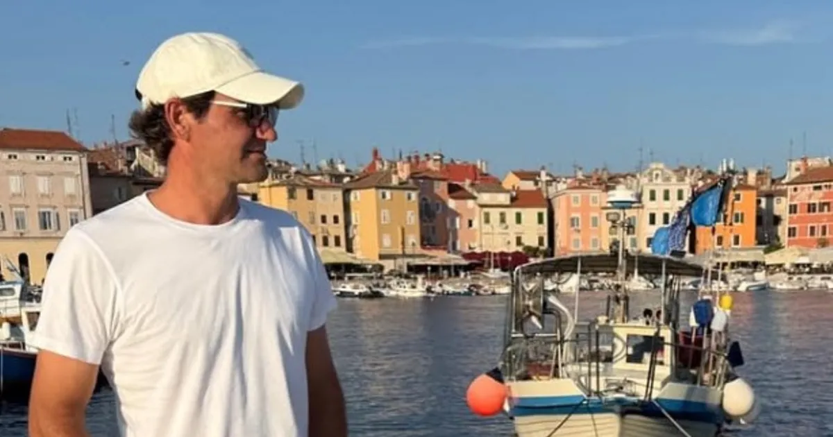 Legendarni Rodžer Federer letuje u našem komšiluku kao Đoković: Objavio fotografije, izgleda nikada mlađe