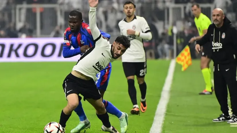 Vlahoviću samo dvadesetak minuta, orlovski derbi u Istanbulu bez pobednika