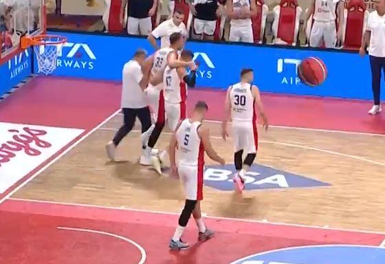 JEZIVA POVREDA MILUTINOVA! Centra Srbije izneli sa terena, nije mogao da hoda!
