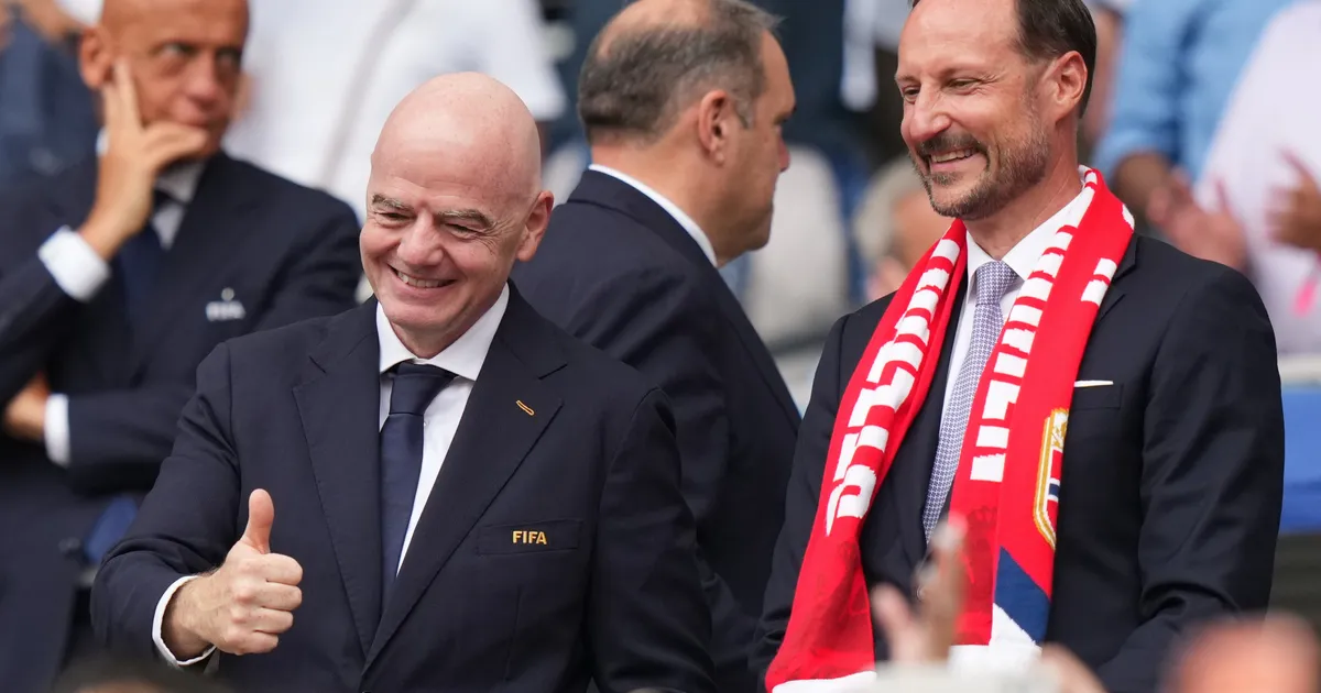 Bizarno: FIFA pušta navijače na konferenciju posle finala SP za 80 dolara, plaća se i slika sa Vozinjom