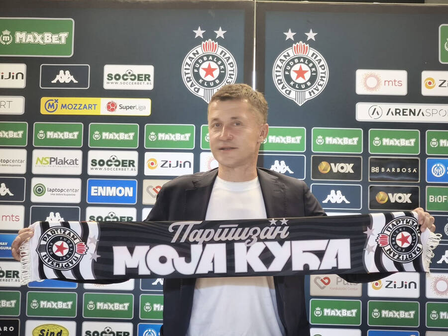 Saša Ilić se direktno obratio upravi: "Ja nisam došao kao legenda, već kao trener"