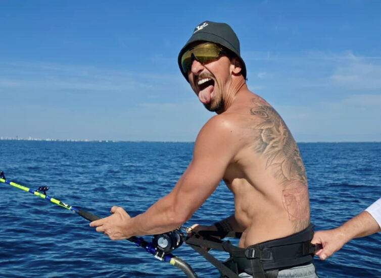 ZLATAN SE SKINUO, PA POKAZAO "NEMAN": Poznati fudbaler fotkama zapalio internet!