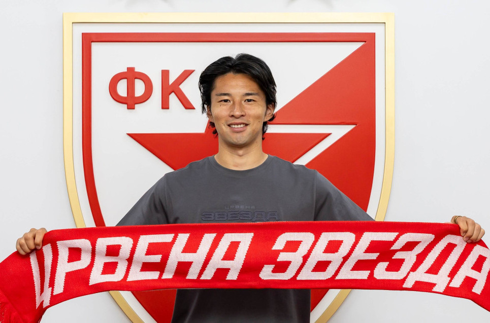 Nakajama zvanično obukao dres Crvene zvezde!