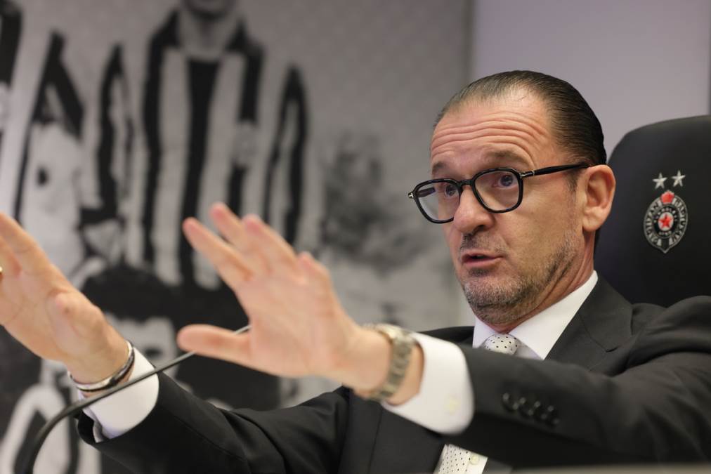 "On je pravo rešenje za sve probleme": Peđa Mijatović uperio prstom u trenera