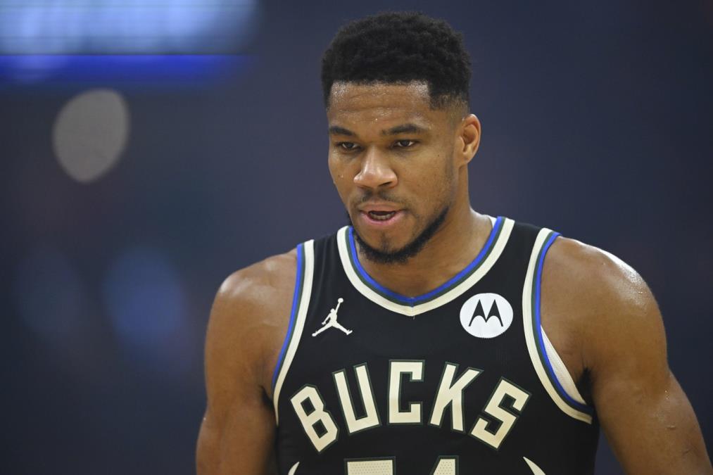 BOMBA U NBA - JANIS ADETOKUMBO TREJDOVAN! Grk stigao kod Srbina, posle 13 godina napustio Milvoki!