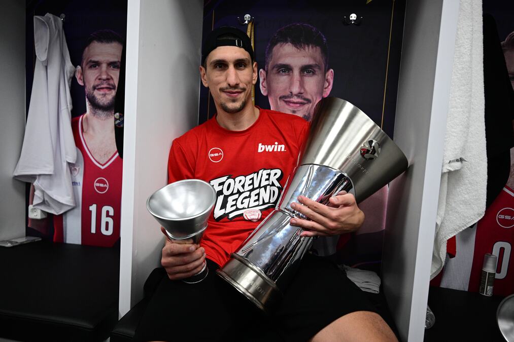 BARCOKAS GA PRECRTAO - BEZ MILOSTI! Posle ŠEST GODINA u Olimpijakosu, ljubimac navijača mora da ode!