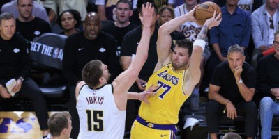 Amerikanac šokirao sve i odlučio da naljuti Srbe: Volim Jokića, ali je Luka Dončić bolji!