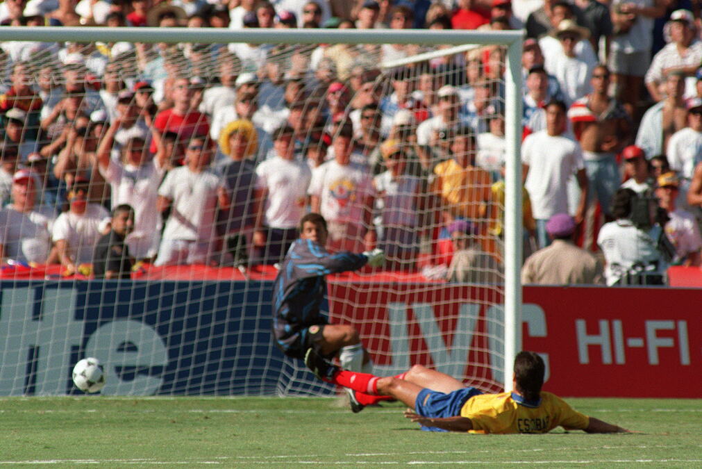 SVET U NEVERICI: Poznati fudbaler brutalno ubijen zbog Mundijala, pozadina jezive priče!