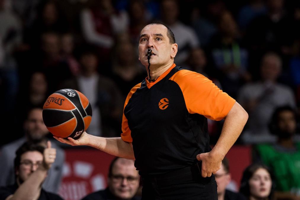 VELIKO PRIZNANJE ZA NAŠE ARBITRE: Pet srpskih sudija sudi Evroligu