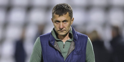 Skandal u Humskoj: Saša Ilić pobegao i odbio da daje izjave posle poraza od Čukaričkog!
