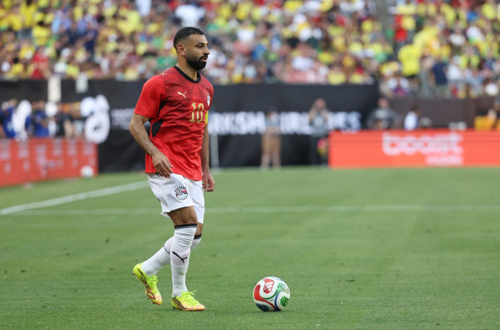 Salah na stolu ima 34.000.000 evra