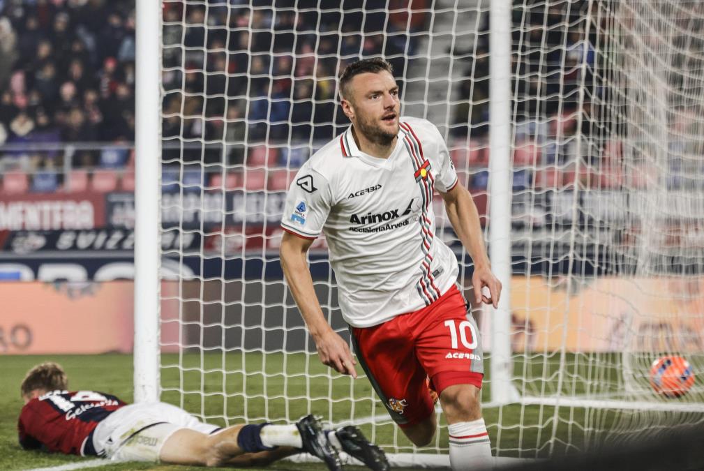 LEGENDARNI AS PONOVO U ENGLESKOJ: Džejmi Vardi potpisao za Barnli