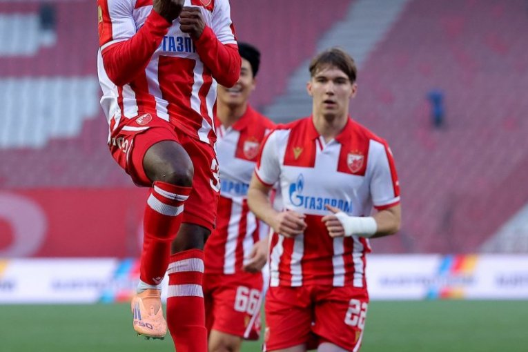 ZVANIČNO! Zvezda prodala još jednog igrača, ozbiljan novac stigao na Marakanu!