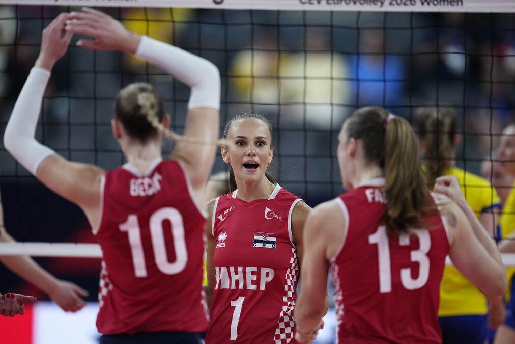 HRVATICE ZAKAZALE DUEL SA SRBIJOM! Naše odbojkašice posle drame dobile rivala u osmini finala Evropskog prvenstva