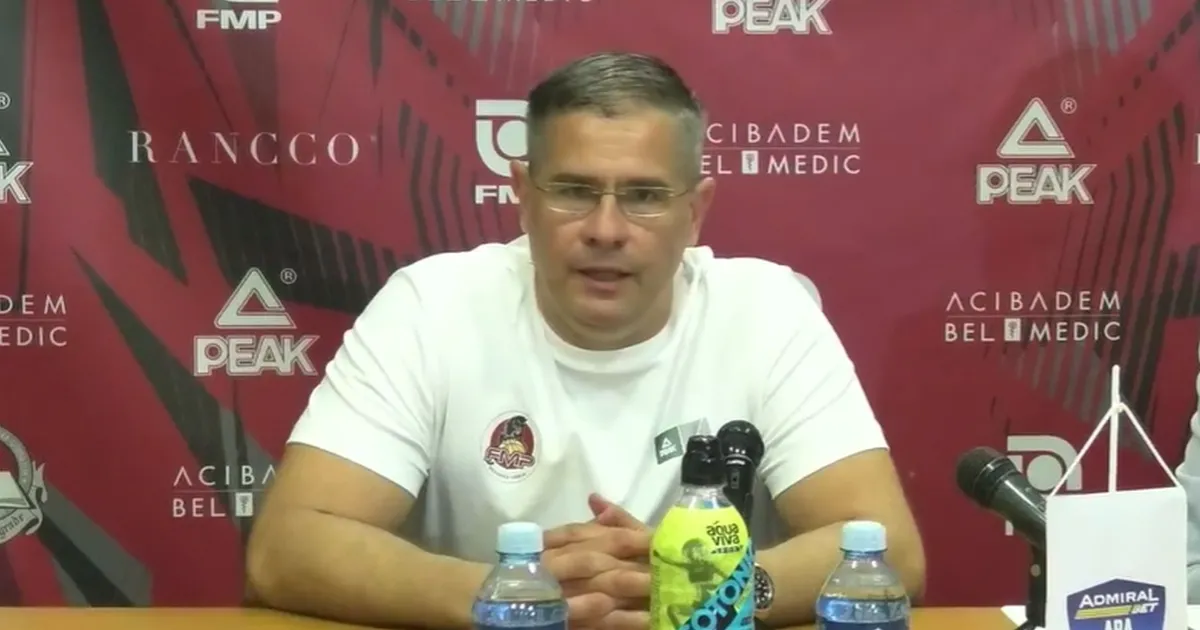 Saša Nikitović dobio Zvezdu, pa poručio: "Veća pobeda je Partizan! Imamo srpske igrače, ne znam ko ih ima još"