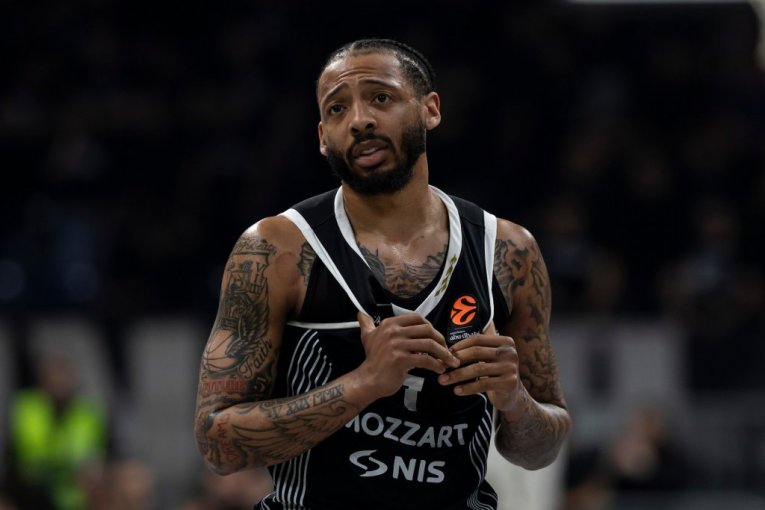 HITNO SE OGLASIO KARLIK DŽONS: Ovo svi grobari moraju da vide pred početak nove sezone! (FOTO)