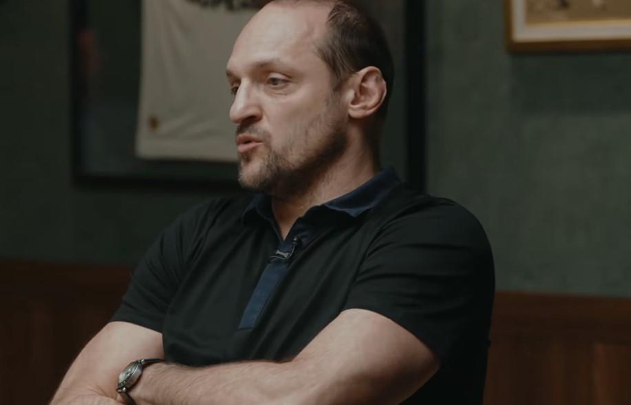 "BIO JE NAJBOLJI U EVROPI, A U SVOM KLUBU NIJE DOBIO ŠANSU!" Rakočević zagrmeo zbog NIKOLE TOPIĆA!