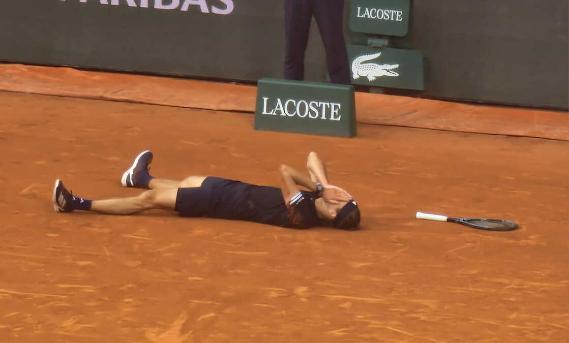ZVEREV POSLE DRAME OSVOJIO ROLAN GAROS! Nemac jedva slomio Italijana i konačno dočekao prvu grend slem titulu u karijeri!