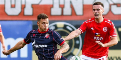 Zvedine redovne mušterije: Crveno-beli nišane četvrtu "četvorku"