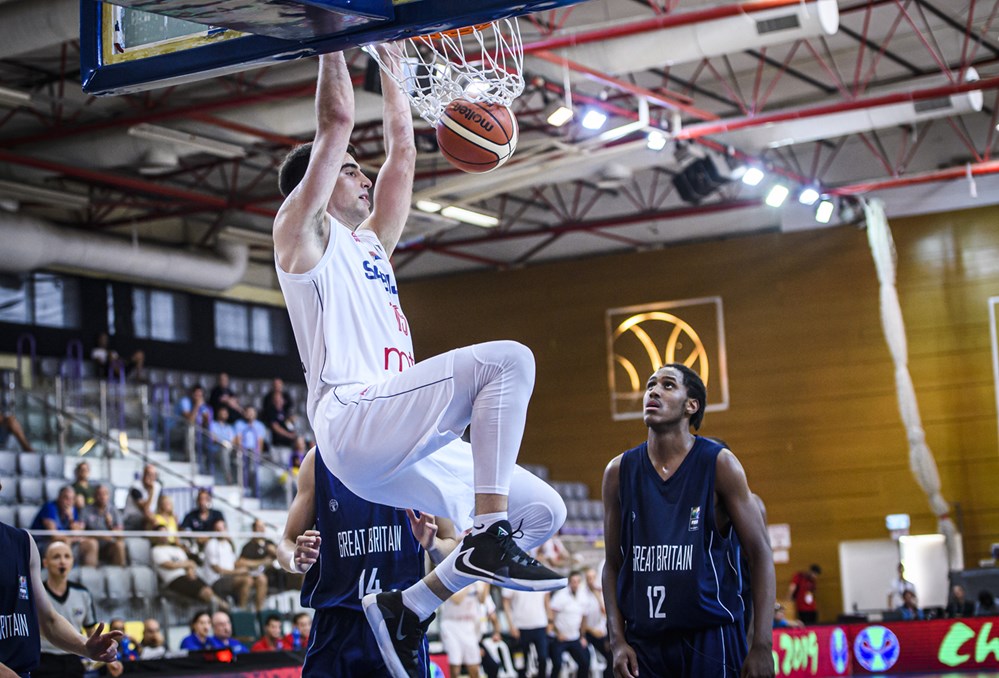 Bio je najveći talenat Partizana i MVP, osvojio dva zlata sa Srbijom, a sada je potpisao za Merkezefendi
