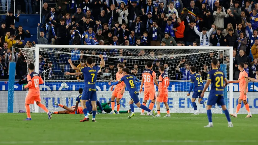 Kako je ovo moguće baš sad? Barsin ćorak pogurao Alaves iznad crte