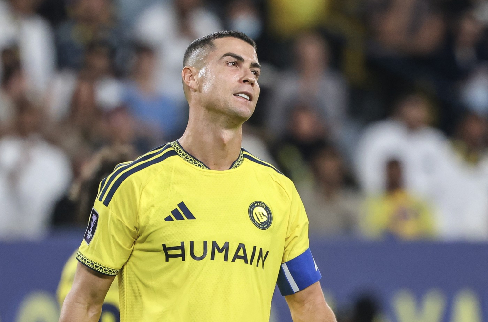 Fudbaleri beže, Ronaldo ostaje
