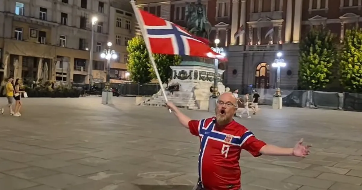 Norvežanin bio NATO oficir, sada obožava Srbiju: Poziva Beograđane da "veslaju" kao Vikinzi na Kalemegdanu