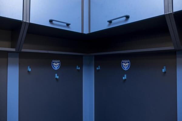 ŽELEZNIČAR DOČEKUJE EVROPU U NOVOM RUHU! Renovirane svlačionice na stadionu