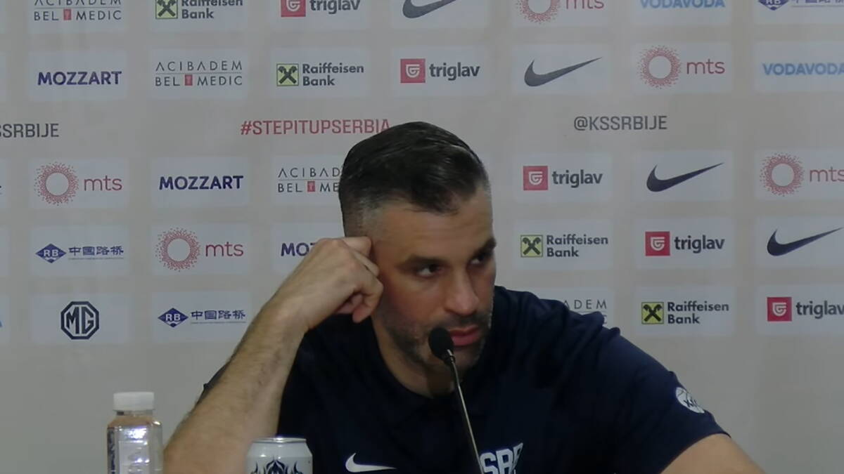 Uživo: Obraća se Dušan Alimpijević