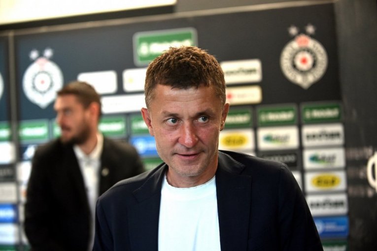 (LIVESTREAM) PARTIZAN - NEFTČI: Crno-beli idu po novu pobedu na pripremama (VIDEO)