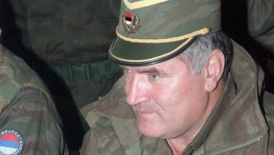 Navijači Zvezde se oglasili zbog smrti Ratka Mladića (FOTO)