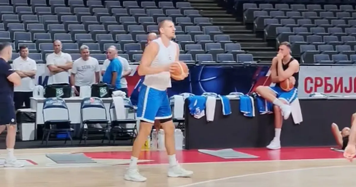 Nikola Jokić se "zapalio" pred Island! Najbolji košarkaš Srbije cepao mrežicu, ovo će oduševiti sve navijače!