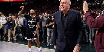 Zemljotres u Beogradskoj areni! Željko Obradović ponovo kročio pred "grobare", dvorana eksplodirala (VIDEO)