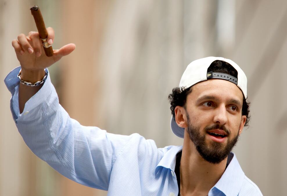 POTPISAO UGOVOR OD 24 MILIONA DOLARA, PA OTIŠAO DA RADI NA US OPENU! Svet bruji o potezu NBA šampiona - KAKAV CAR!